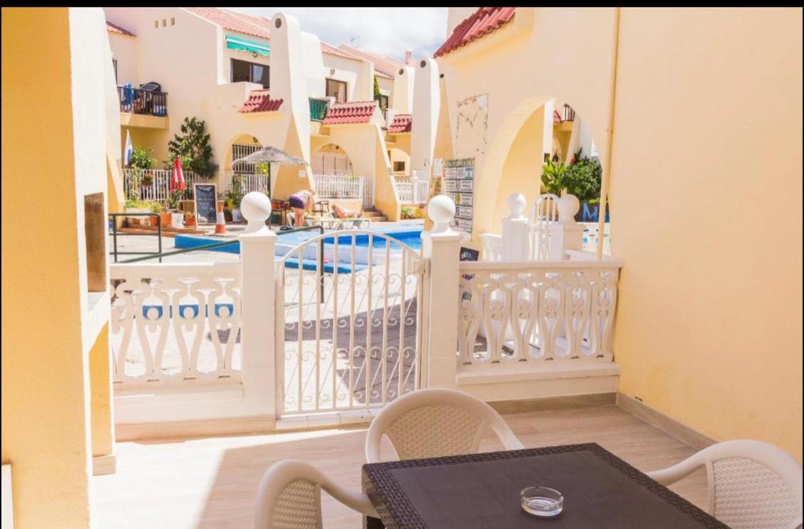 Apartment Luxury Fronte Piscina Mareverde A&v