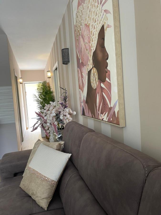 Apartamento Luxury Fronte Piscina Mareverde A&v